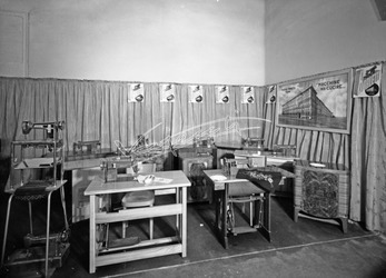 Fiera Campionaria di Vicenza 1954 Stand Fratelli Borletti