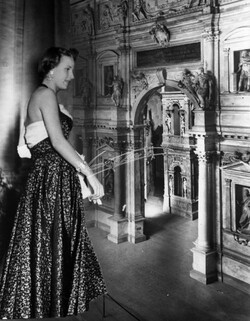 Fiera Campionaria di Vicenza 1949 Alta Moda al Teatro Olimpico