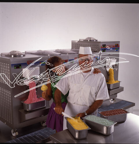 Bravo spa : macchine per gelati. pellicola - diapositiva colore 6X6