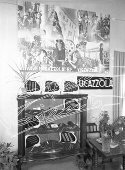 Fiera Campionaria di Vicenza 1948 Stand Oreficeria Umberto Cazzola Fiera Campionaria di Vicenza 1948 Stand Oreficeria Umberto Cazzola