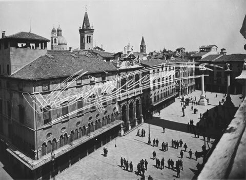 Piazza dei Signori : Monte di Pietà. lastra di vetro - negativo bianco e nero fto mm 130x180