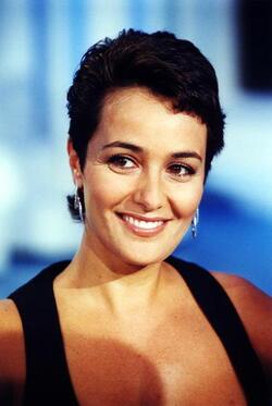 ROBERTA CAPUA CONDUTTRICE TV