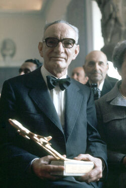 Daniel Bovet PREMIO NOBEL BIOLOGIA