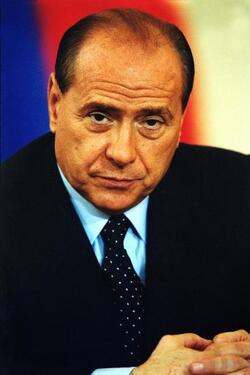 SILVIO BERLUSCONI PRESIDENTE DEL CONSIGLIO AL VERTICE ITALO FRANCESE SVOLTOSI AVILLA MADAMA