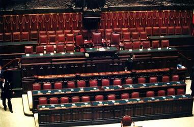MONTECITORIO PARLAMENTO CAMERA DEI DEPUTATI AULA VUOTA governo