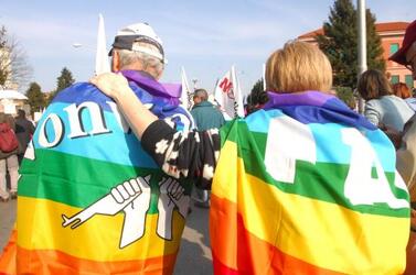 MANIFESTAZIONE CONTRO L ALLARGAMENTO BASE USA VICENZA DAL MOLIN PACE