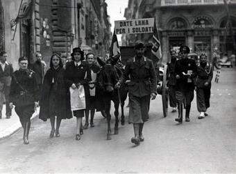 RACCOLTA DELLA LANA PER I SOLDATI AL FRONTE FASCISMO