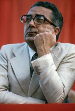 ARMANDO COSSUTTA POLITICO PCI 1976