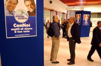 ANTONIO DI PIETRO POLITICO ITALIA DEI VALORI ACHILLE OCCHETTO SOCIETA CIVILE