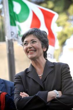 ANNA FINOCCHIARO