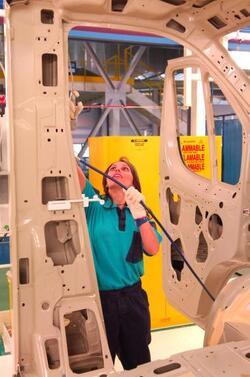 STABILIMENTO SEVEL FIAT VAL DI SANGRO OPERAI INDUSTRIA LAVORO DONNE METALMECCANICI STABILIMENTO SEVEL FIAT VAL DI SANGRO OPERAI INDUSTRIA LAVORO DONNE METALMECCANICI