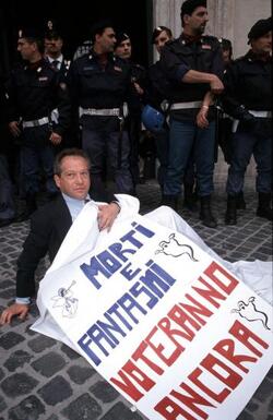 MARCO TARADASH GIORNALISTA