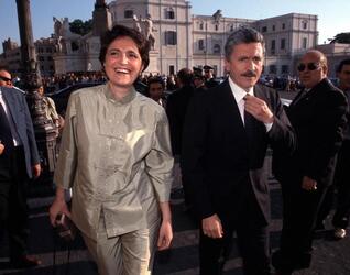 LINDA GIUVA CON MASSIMO D ALEMA