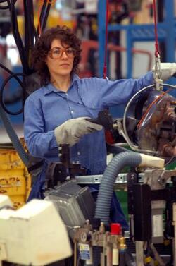 STABILIMENTO SEVEL FIAT VAL DI SANGRO OPERAI INDUSTRIA LAVORO DONNE METALMECCANICI STABILIMENTO SEVEL FIAT VAL DI SANGRO OPERAI INDUSTRIA LAVORO DONNE METALMECCANICI