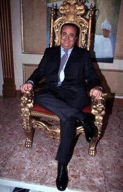 SERGIO BILLE SUL TRONO