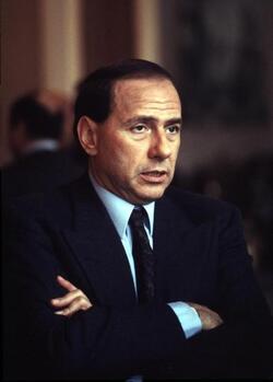 SILVIO BERLUSCONI ANNI 80 giovane