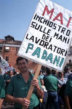 LEGA NORD MANIFESTAZIONE GUARDIA PADANA DEVOLUTION MILITANTI LEGHISTI