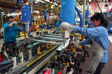 STABILIMENTO SEVEL FIAT VAL DI SANGRO OPERAI INDUSTRIA LAVORO DONNE METALMECCANICI STABILIMENTO SEVEL FIAT VAL DI SANGRO OPERAI INDUSTRIA LAVORO DONNE METALMECCANICI