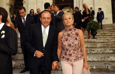 EDOARDO CALTAGIRONE IMPRENDITORE TELEREGIONE CON LA MOGLIE