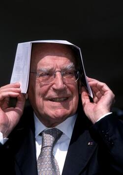 GUSTAVO SELVA POLITICO AN