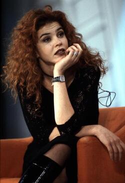 PAOLA SALUZZI CONDUTTRICE TV