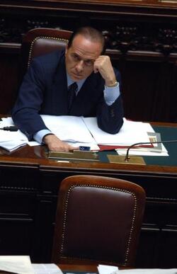 SILVIO BERLUSCONI PRESIDENTE DEL CONSIGLIO VOTO VOTAZIONI