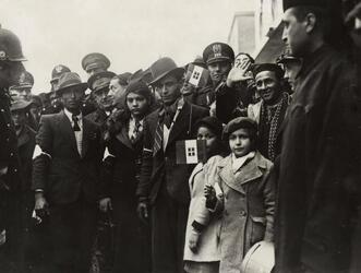 PARTENZA DEI COLONI PER LA LIBIA FASCISMO ANNI 30