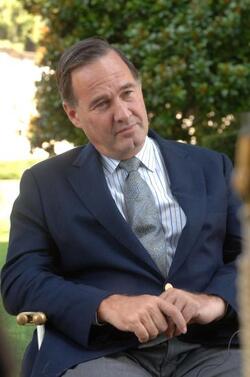 DAVID HALE ECONOMISTA