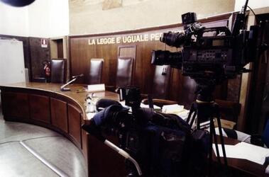 AULA TRIBUNALE DI MILANO MAGISTRATURA LEGGE TELEVISIONE