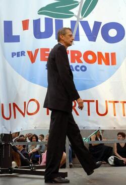 PIERO FASSINO POLITICO DS