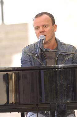 GIGI D ALESSIO CANTANTE AUTORE