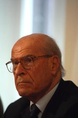 UMBERTO VERONESI ONCOLOGO