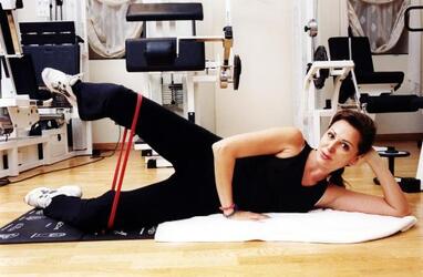DANIELA SANTANCHE POLITICA AN IN PALESTRA GINNASTICA FITNESS SPORT
