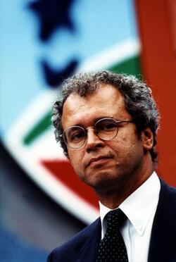 ENRICO MENTANA GIORNALISTA DIRETTORE TG5