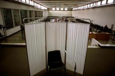 AULA BUNKER REBIBBIA MAGISTRATURA GIUSTIZIA AULA TRIBUNALE PENTITI