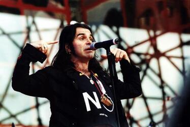 PIERO PELU AL CONCERTO DEL PRIMO MAGGIO A S. GIOVANNI