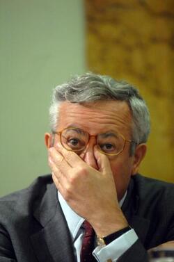 GIULIO TREMONTI POLITICO FI