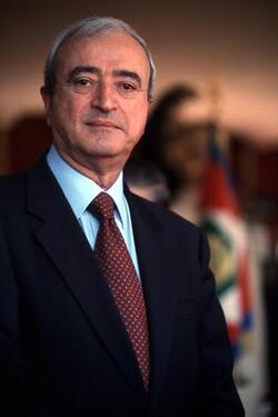 ANTONIO MARTINO POLITICO