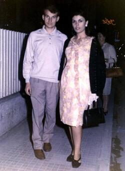 FAUSTO BERTINOTTI CON LA MOGLIE LELLA GIOVANE SETTEMBRE 1965 LELLA BERTINOTTI