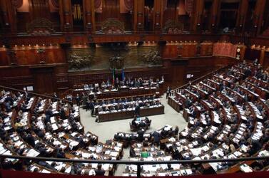 PARLAMENTO MONTECITORIO CAMERA DEI DEPUTATI VEDUTA