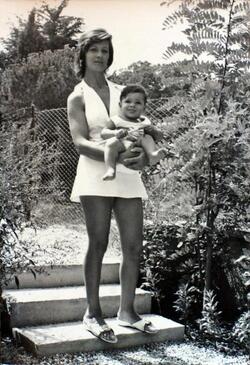 DANIELE CAPEZZONE POLITICO CON LA MADRE ANNA GIOVANE GIOVANE