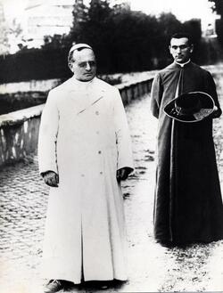 PAPA RATTI PIO XI UNDICESIMO PONTEFICE CARDINALE CONFALONIERI 1931