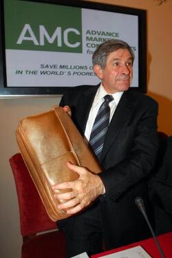 PAUL WOLFOWITZ ECONOMISTA