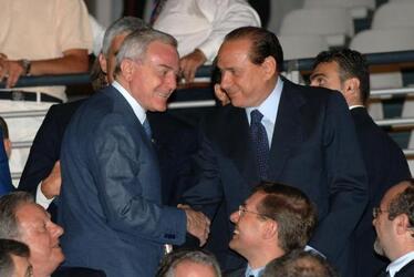 SILVIO BERLUSCONI PRESIDENTE DEL CONSIGLIO GIANNI LETTA SOTT PRESIDENZA