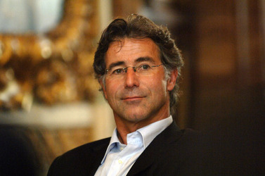 WOLFGANG MERKEL POLITOLOGO