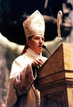 MONSIGNORE VESCOVO Javier Echevarria