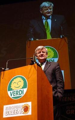 JOSCHKA FISCHER POLITICO
