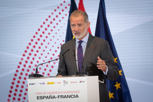 Felipe VI and Macron address the France ��Spain Trade and Investment Forum