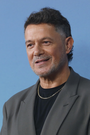 Alejandro Sanz Attends El Alma Al Aire Musical Premiere In Madrid