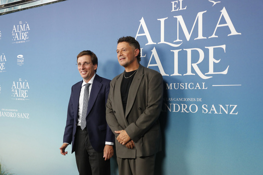 Alejandro Sanz Attends El Alma Al Aire Musical Premiere In Madrid Alejandro Sanz Attends El Alma Al Aire Musical Premiere In Madrid